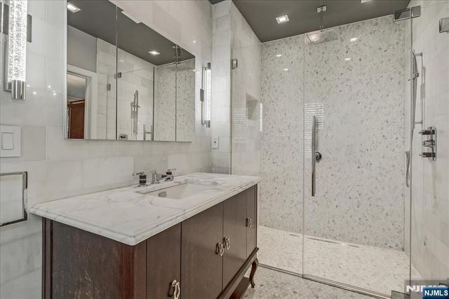 294 Oakwood Road, Englewood, NJ 07631