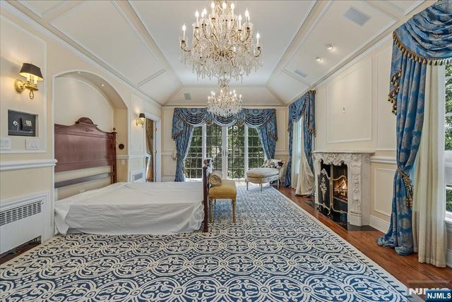 294 Oakwood Road, Englewood, NJ 07631