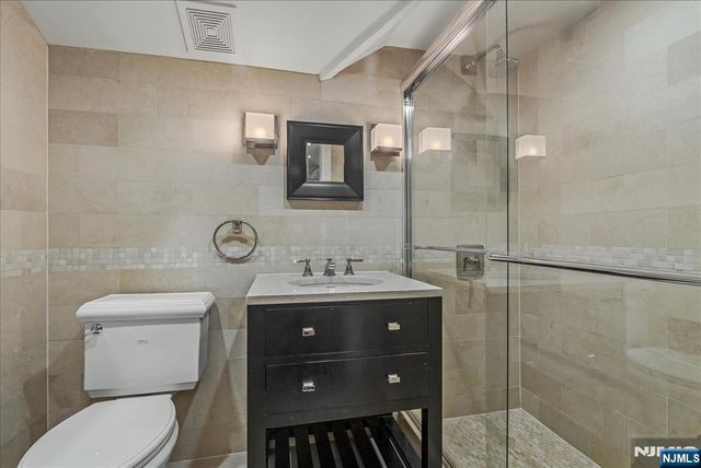 294 Oakwood Road, Englewood, NJ 07631