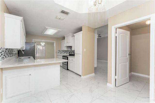 3812 Oriole Avenue, Mcallen, TX 78504