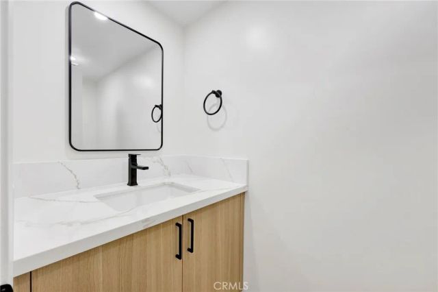 17303 Chatsworth Street 4, Granada Hills, CA 91344