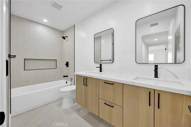 17303 Chatsworth Street 4, Granada Hills, CA 91344