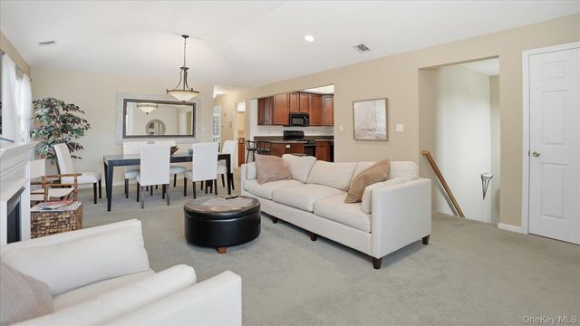 1504 Aerie Way 1504, East Quogue, NY 11942