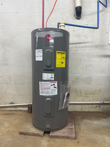 9912 OLD RIDGE Road, Girard, PA 16417