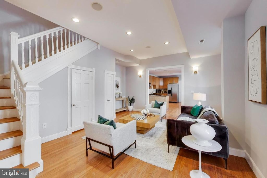 1006 OTIS PL NW, Washington, DC 20010