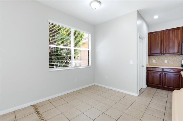 4266 67TH AVENUE CIRCLE E, Sarasota, FL 34243