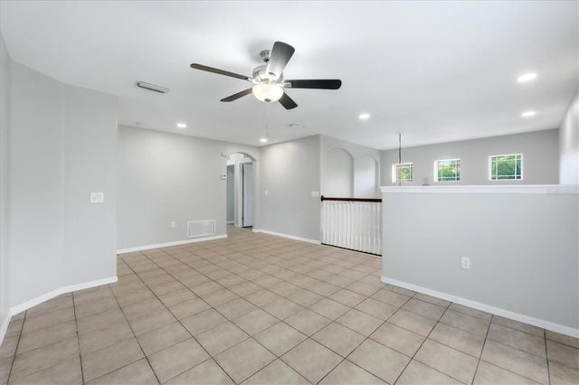 4266 67TH AVENUE CIRCLE E, Sarasota, FL 34243