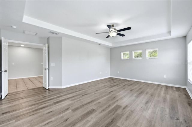 4266 67TH AVENUE CIRCLE E, Sarasota, FL 34243