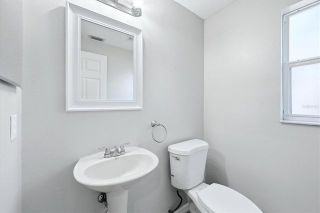 4266 67TH AVENUE CIRCLE E, Sarasota, FL 34243