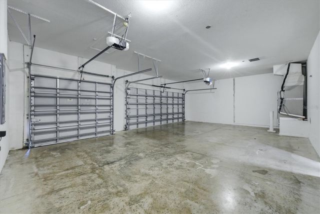 4266 67TH AVENUE CIRCLE E, Sarasota, FL 34243