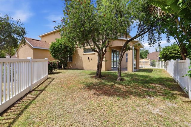 4266 67TH AVENUE CIRCLE E, Sarasota, FL 34243
