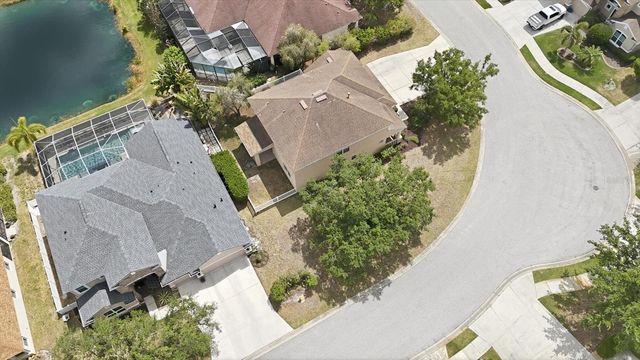 4266 67TH AVENUE CIRCLE E, Sarasota, FL 34243