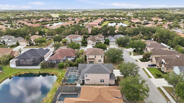 4266 67TH AVENUE CIRCLE E, Sarasota, FL 34243