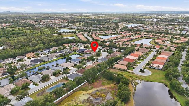 4266 67TH AVENUE CIRCLE E, Sarasota, FL 34243