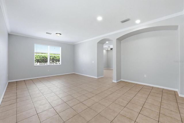 4266 67TH AVENUE CIRCLE E, Sarasota, FL 34243