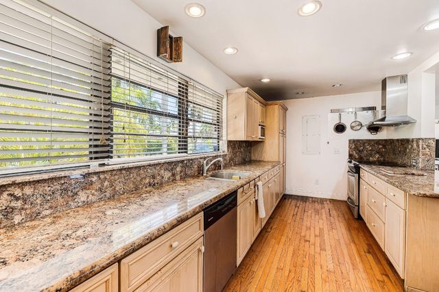 2200 SE 8th Street, Pompano Beach, FL 33062