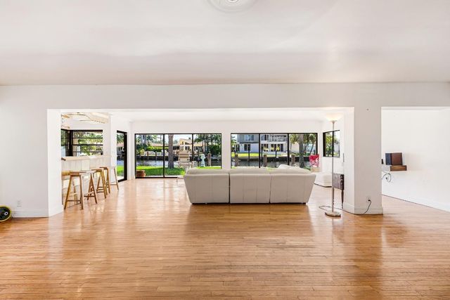 2200 SE 8th Street, Pompano Beach, FL 33062