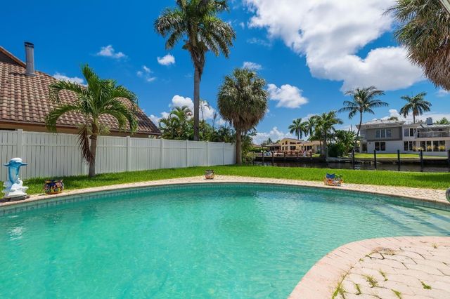 2200 SE 8th Street, Pompano Beach, FL 33062