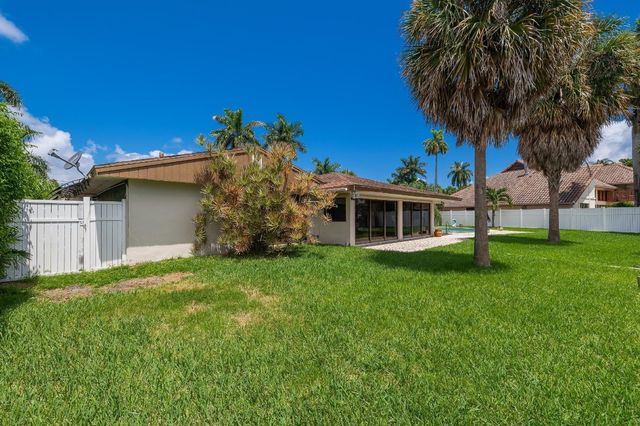 2200 SE 8th Street, Pompano Beach, FL 33062