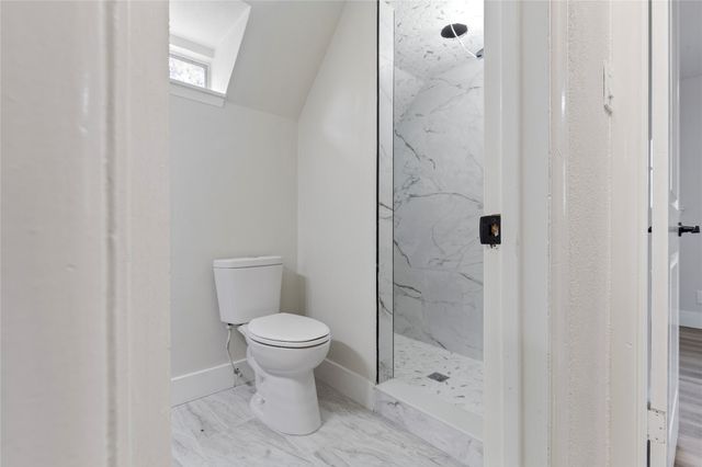 706 Commerce Street, Euless, TX 76040