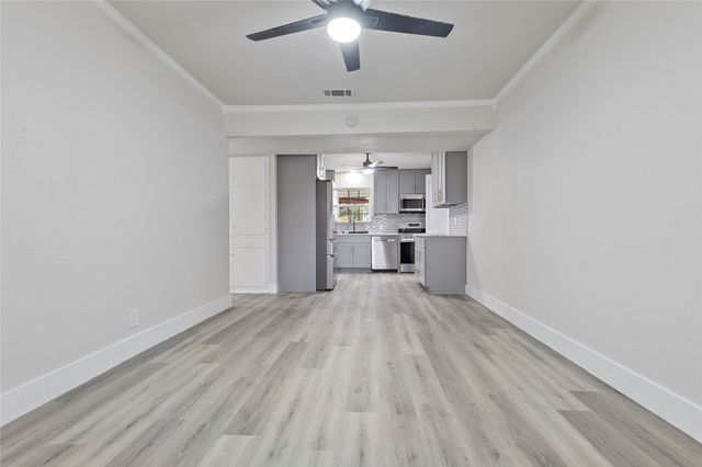 706 Commerce Street, Euless, TX 76040