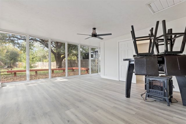 706 Commerce Street, Euless, TX 76040