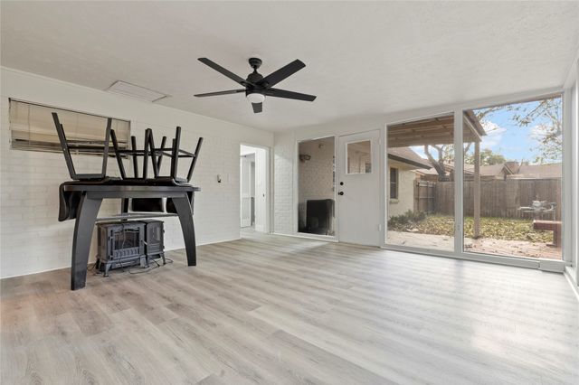 706 Commerce Street, Euless, TX 76040