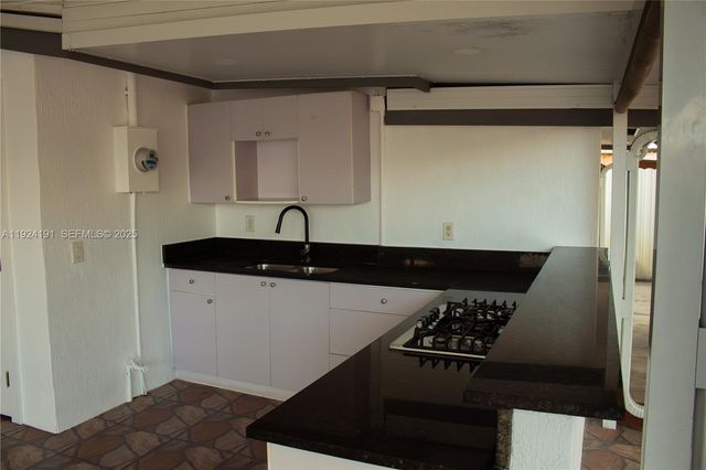 1211 W 34th St Front, Hialeah, FL 33012