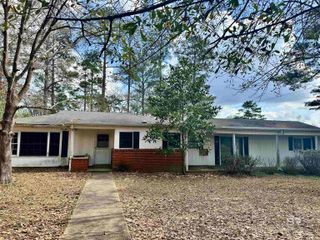 1606 Bonita Avenue, Brewton, AL 36426