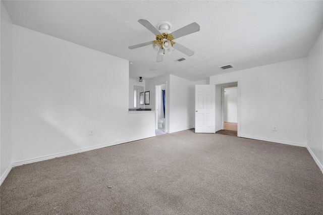 501 Desert Aire Drive, Friendswood, TX 77546