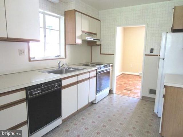 34 HOMEWOOD RD, Wilmington, DE 19803