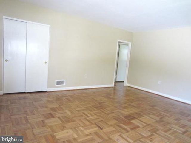 34 HOMEWOOD RD, Wilmington, DE 19803