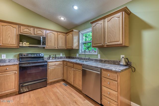 452 Emma Grace Drive, Jonesborough, TN 37659