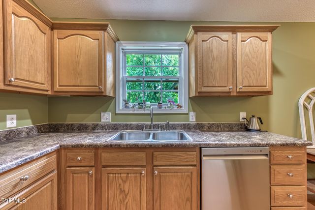 452 Emma Grace Drive, Jonesborough, TN 37659