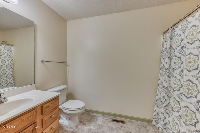452 Emma Grace Drive, Jonesborough, TN 37659