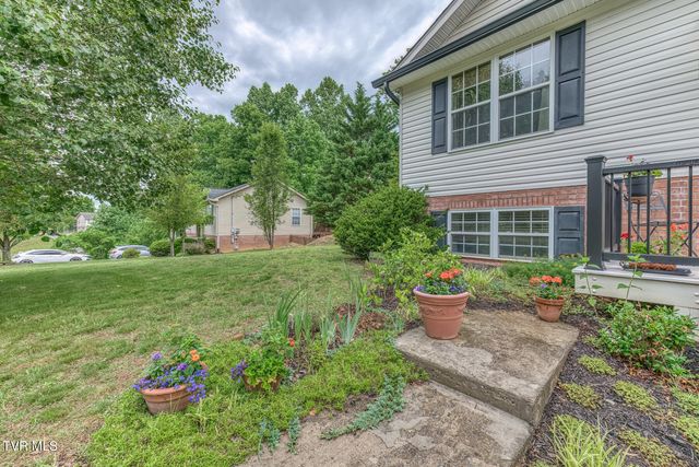 452 Emma Grace Drive, Jonesborough, TN 37659
