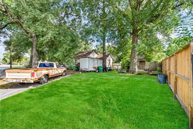 9016 Fulton Street, Houston, TX 77022