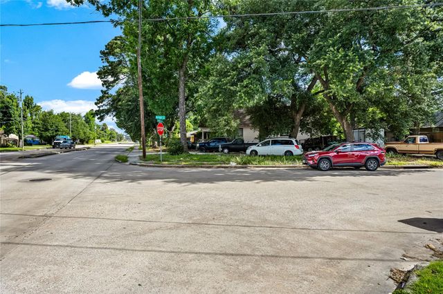 9016 Fulton Street, Houston, TX 77022