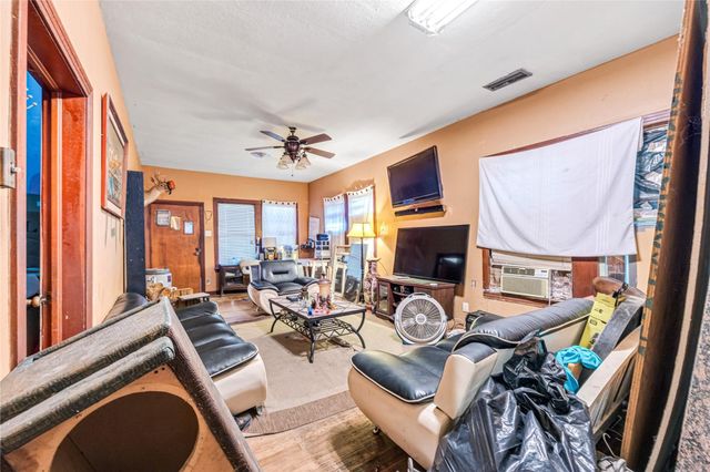 9016 Fulton Street, Houston, TX 77022