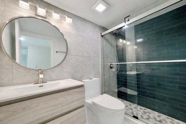 16919 N Bay Road 911, Sunny Isles Beach, FL 33160