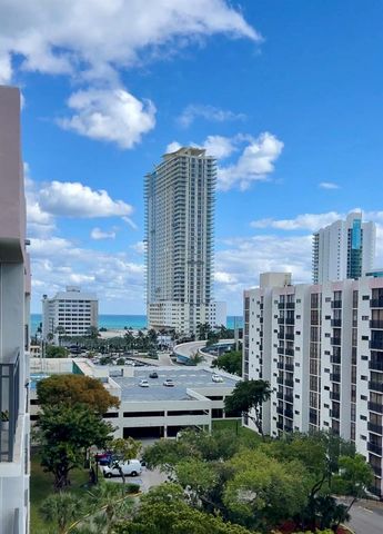 16919 N Bay Road 911, Sunny Isles Beach, FL 33160