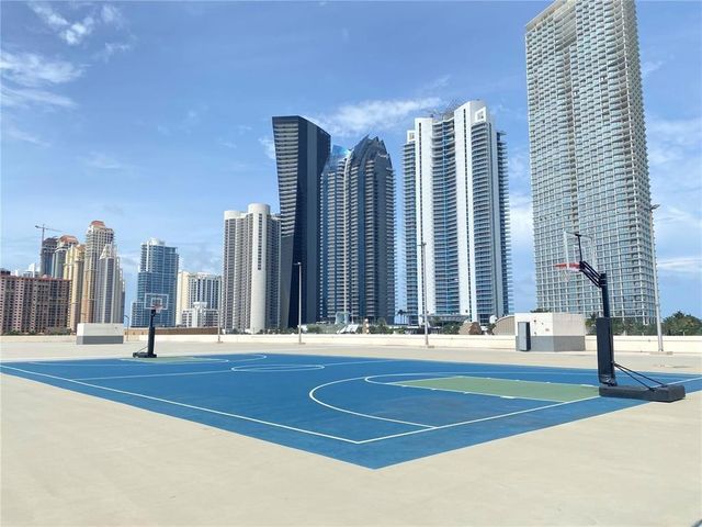 16919 N Bay Road 911, Sunny Isles Beach, FL 33160