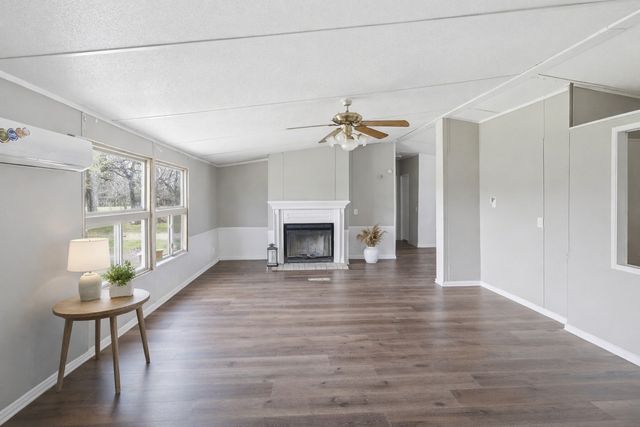 540 SE County Road 3105, Corsicana, TX 75109