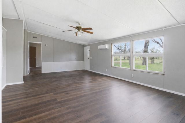 540 SE County Road 3105, Corsicana, TX 75109