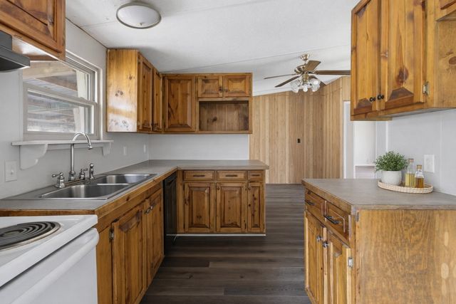 540 SE County Road 3105, Corsicana, TX 75109