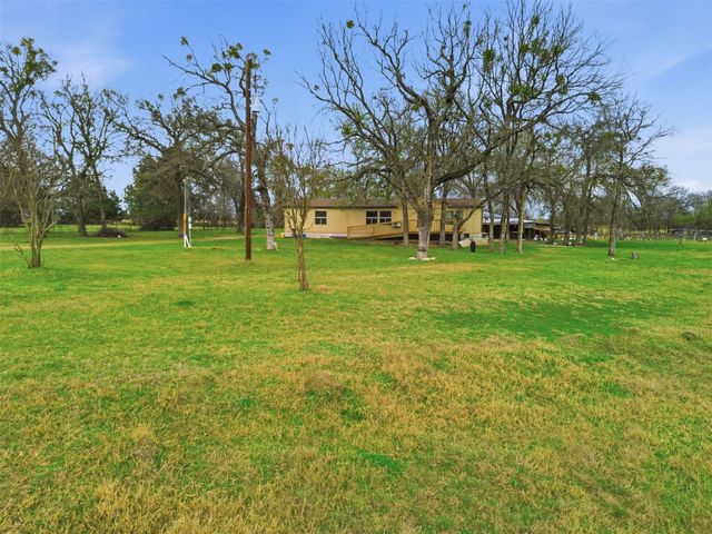 540 SE County Road 3105, Corsicana, TX 75109