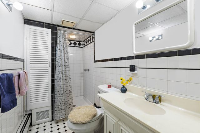 423 FAIRMOUNT AVE, Jc, Journal Square, NJ 07306