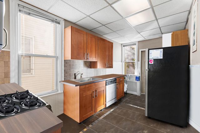 423 FAIRMOUNT AVE, Jc, Journal Square, NJ 07306