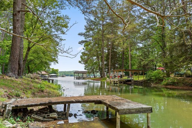 16211 Lakewood Drive, Sale Creek, TN 37373