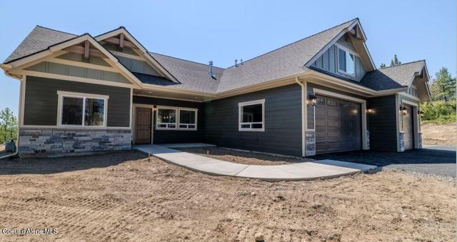 1475 W Remmick Street, Hayden, ID 83835
